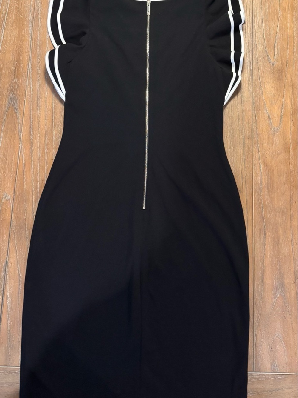 Tommy Hilfiger Black Midi Dress with White Trim Puff Sleeves - Picture 6 of 9